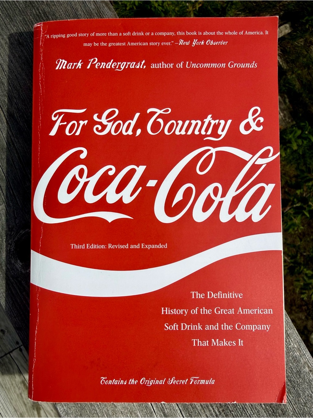 For God, Country & Coca-Cola by Mark Pendergrast – Softcover Book